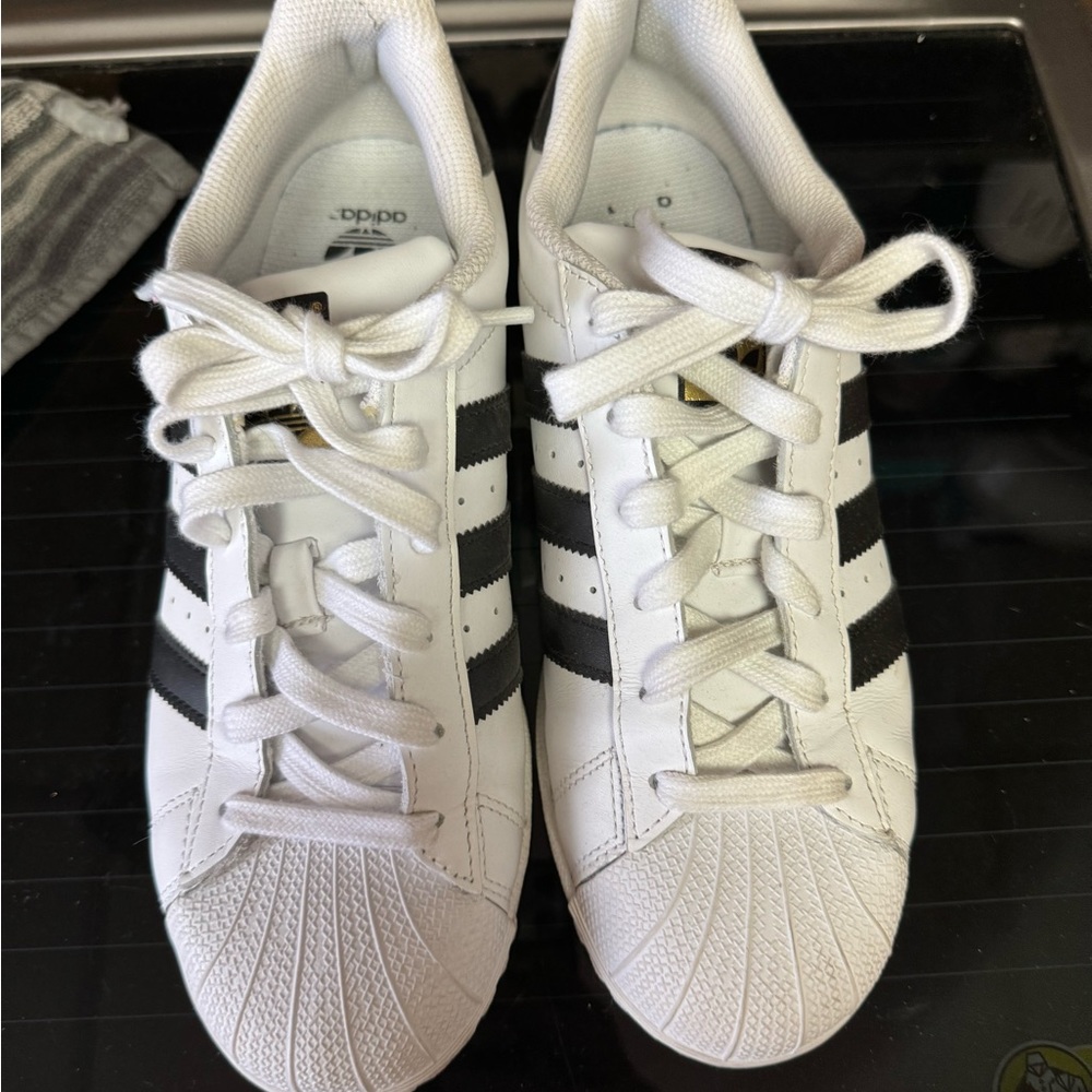 Size 7 kids Adidas Superstars